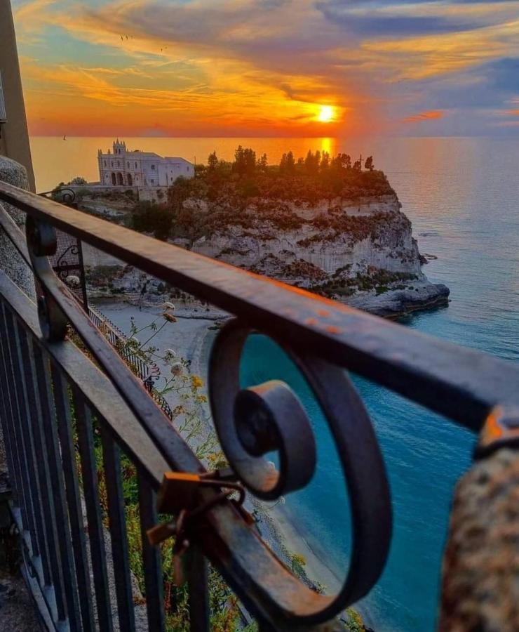 Appartamento Panorama Sul Mare Tropea Exteriör bild